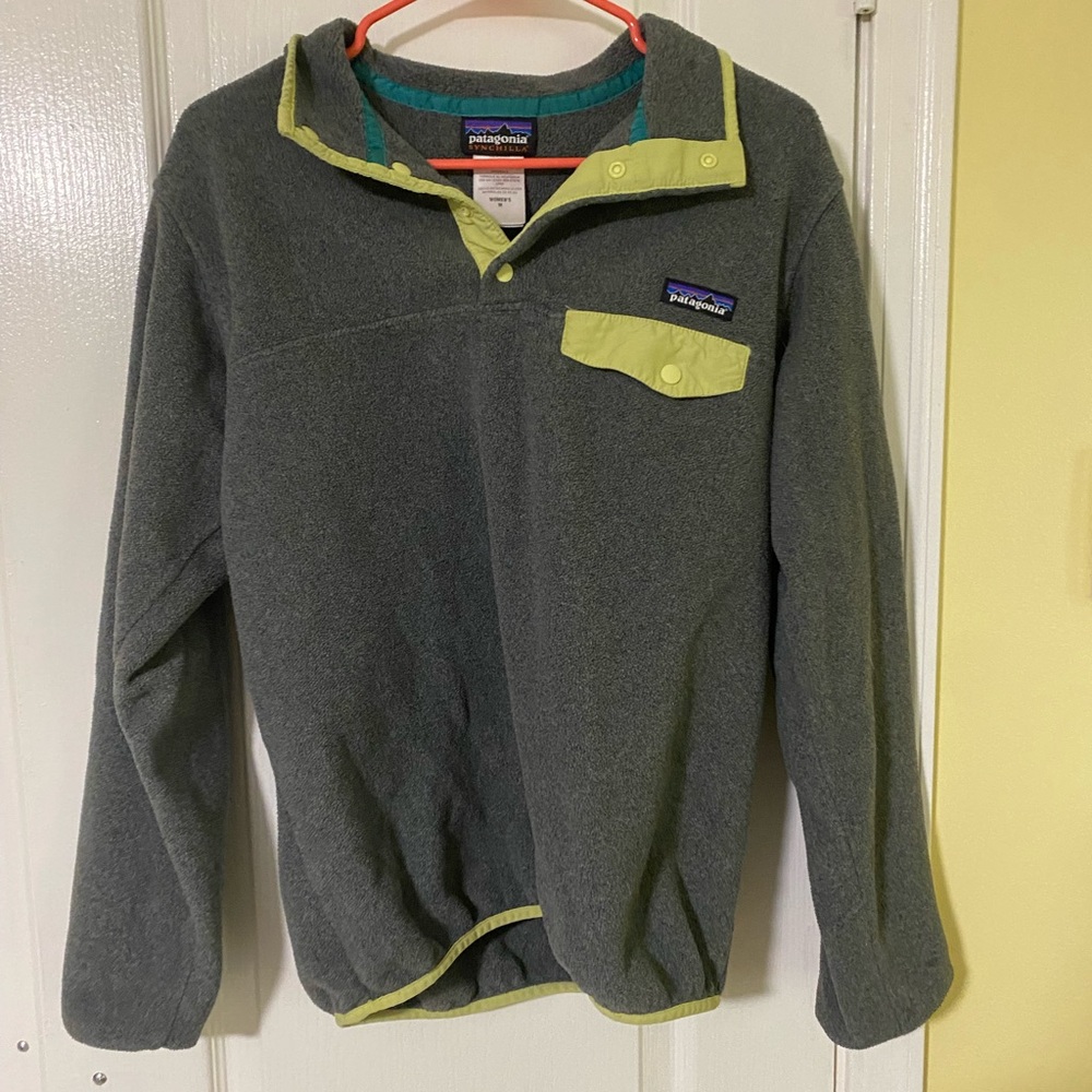 Patagonia Gray Fleece Pullover with Green Accents